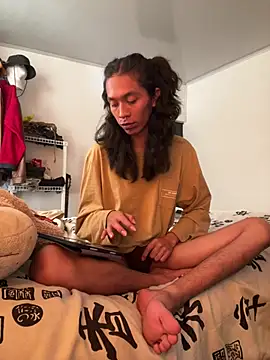 MadamLeRouge online show from 07-11-26, 01:58