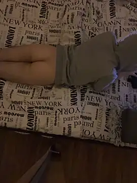 Snapshot of Xbunny13X chatting on 10-09-25, 03:48 Xbunny13X online show from 10-09-25, 03:48