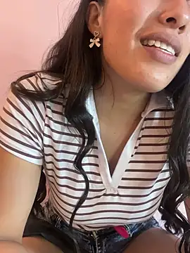 Amelia Rivas online show from 06-03-26, 06:57