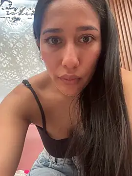 Amelia Rivas online show from 06-10-26, 07:02