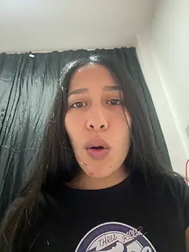 Amelia Rivas online show from 07-17-26, 02:18