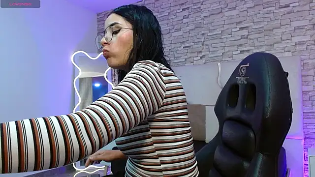 casse tay online show from 11-18-25, 02:39