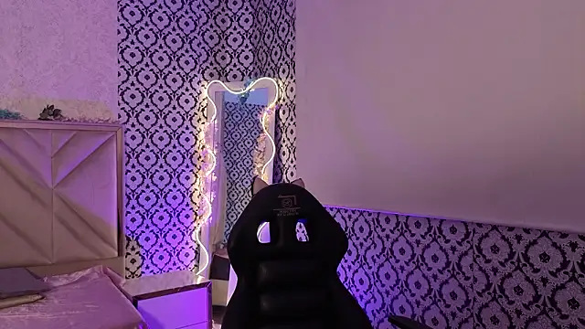 Ixchel tay online show from 02-04-26, 03:34