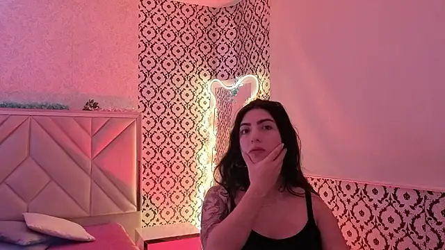 Ixchel tay online show from 02-06-26, 03:11