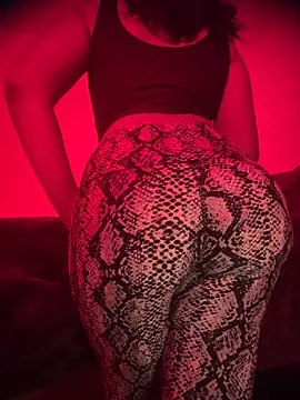 bellacagyal online show from 11-11-25, 04:45