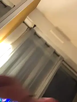 GoldenPussy1329 online show from 11-30-25, 06:23