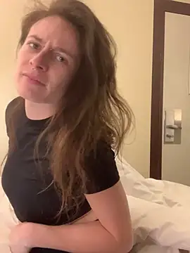 GoldenPussy1329 online show from 03-13-26, 02:18