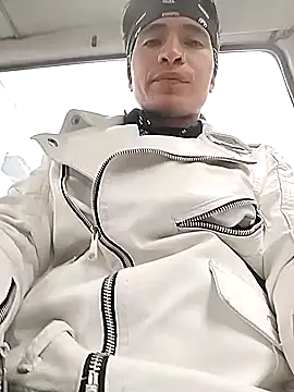 Angel 3-0 online show from 10-22-25, 05:13