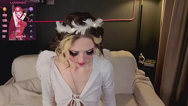 luna son online show from 03-22-26, 09:40