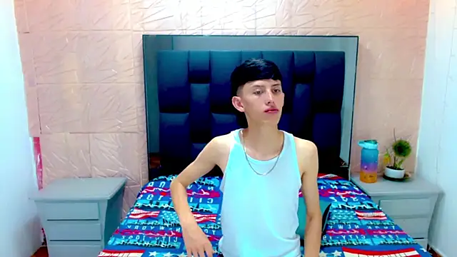 Snapshot of thaigo_twink38 chatting on 10-29-25, 03:31 thaigo twink38 online show from 10-29-25, 03:31