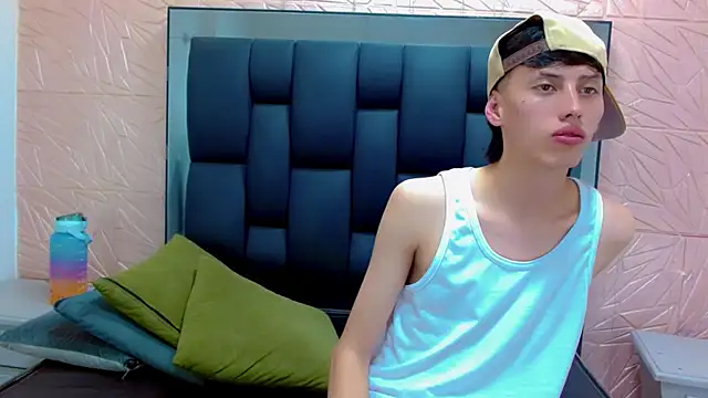 Snapshot of thaigo_twink38 chatting on 12-04-25, 05:50 thaigo twink38 online show from 12-04-25, 05:50