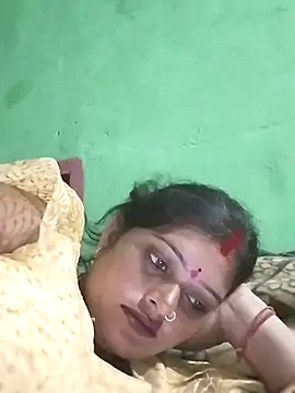 Snapshot of Na_shreya chatting on 10-12-25, 04:17 Na shreya online show from 10-12-25, 04:17