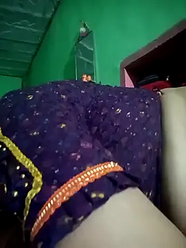 Snapshot of Na_shreya chatting on 10-13-25, 03:56 Na shreya online show from 10-13-25, 03:56