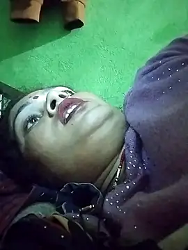 Snapshot of Na_shreya chatting on 01-16-26, 03:27 Na shreya online show from 01-16-26, 03:27