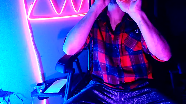 highinhtxx online show from 11-26-25, 06:36