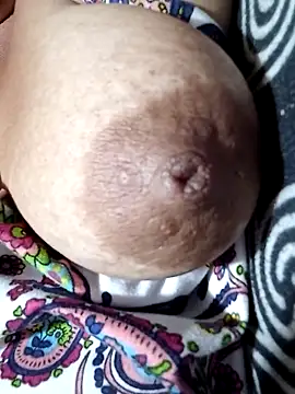 Hotmommax online show from 03-05-26, 01:12