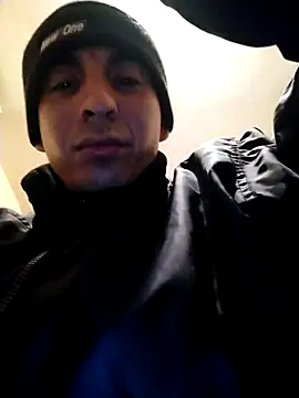 Snapshot of Tucloroformosexxx chatting on 02-15-26, 11:30 Tucloroformosexxx online show from 02-15-26, 11:30