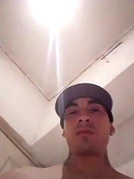 Snapshot of Tucloroformosexxx chatting on 04-01-26, 01:39 Tucloroformosexxx online show from 04-01-26, 01:39