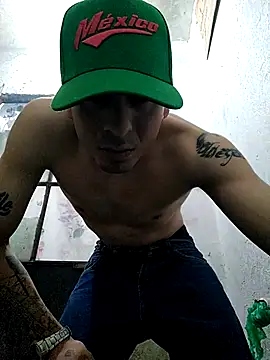 Snapshot of Tucloroformosexxx chatting on 07-11-26, 01:52 Tucloroformosexxx online show from 07-11-26, 01:52