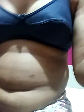 Snapshot of sweetysmita chatting on 09-27-25, 04:45 sweetysmita online show from 09-27-25, 04:45