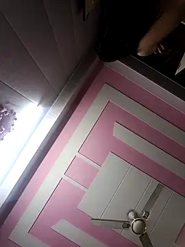 Snapshot of Tanya-905 chatting on 02-22-26, 05:33 Tanya-905 online show from 02-22-26, 05:33