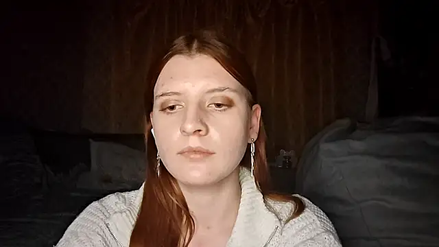 LynteriLain online show from 10-22-25, 08:41