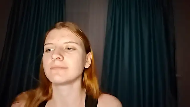 LynteriLain online show from 11-02-25, 07:38