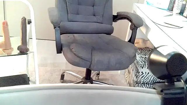 Snapshot of Jockstrap3x chatting on 12-16-25, 01:16 Jockstrap3x online show from 12-16-25, 01:16