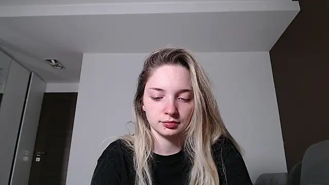 jessicahbelle online show from 06-18-26, 11:42