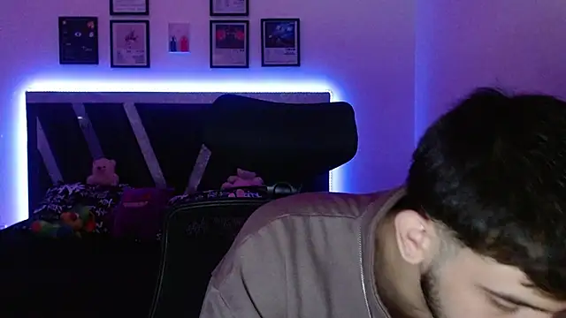 Sebasxxl12 online show from 10-14-25, 01:45