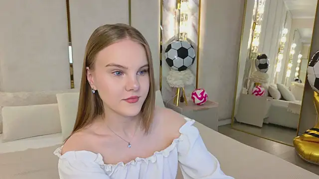 Lili Lohan online show from 07-01-26, 05:09