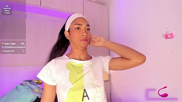 AnahiCollins online show from 11-26-25, 11:33