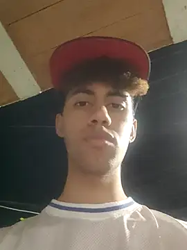 Snapshot of The_boy_good chatting on 10-02-25, 05:58 The boy good online show from 10-02-25, 05:58