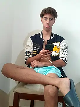 Snapshot of The_boy_good chatting on 11-15-25, 04:47 The boy good online show from 11-15-25, 04:47