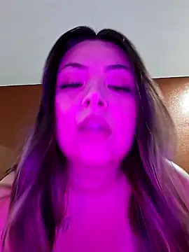 Snapshot of Onyourminddd_sweetheart chatting on 10-14-25, 06:36 Onyourminddd sweetheart online show from 10-14-25, 06:36