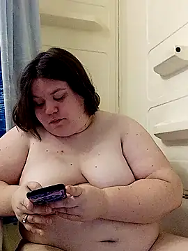 Snapshot of kittytightholes chatting on 10-14-25, 02:18 kittytightholes online show from 10-14-25, 02:18