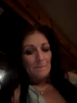 Snapshot of JuicyGeorgia chatting on 10-22-25, 05:08 JuicyGeorgia online show from 10-22-25, 05:08