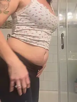 Snapshot of JuicyGeorgia chatting on 03-30-26, 03:51 JuicyGeorgia online show from 03-30-26, 03:51