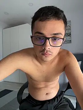 Snapshot of morenitovasco chatting on 09-30-25, 02:00 morenitovasco online show from 09-30-25, 02:00