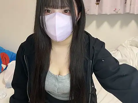 YUKINA 00 online show from 11-13-25, 12:15