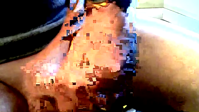 Snapshot of Farmall400 chatting on 03-05-26, 03:41 Farmall400 online show from 03-05-26, 03:41