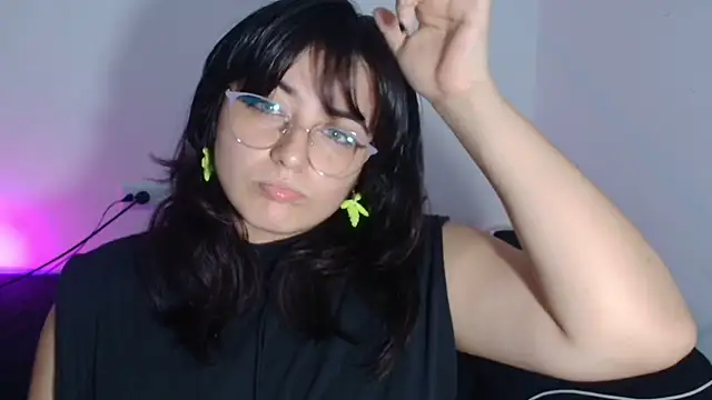 Jess Beauty18 online show from 10-21-25, 02:07