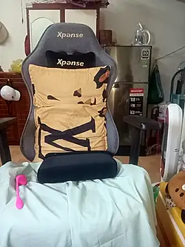 Snapshot of BiCute688 chatting on 01-15-26, 06:33 BiCute688 online show from 01-15-26, 06:33