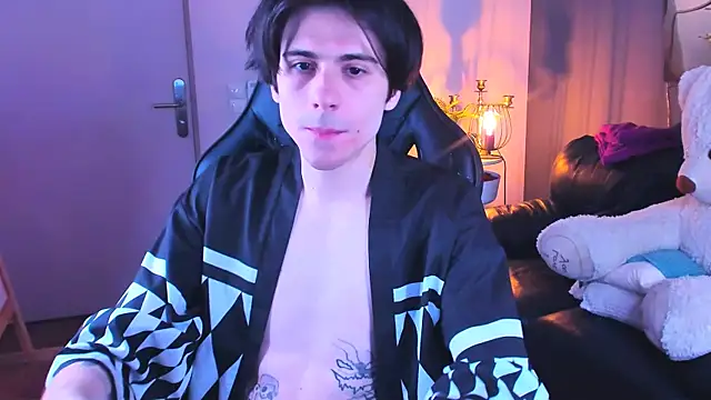 Ellis Rin online show from 10-26-25, 08:26