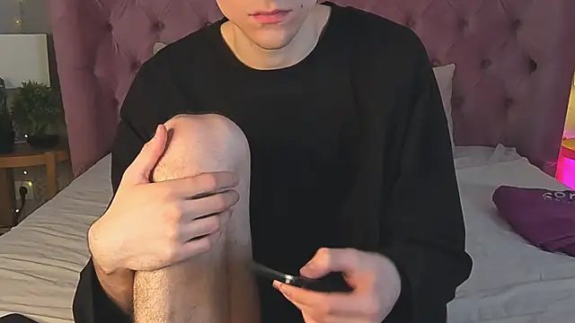 Ellis Rin online show from 11-05-25, 08:42