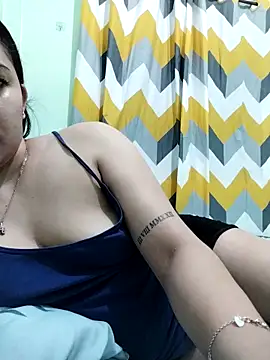 Snapshot of Seductive_ann chatting on 11-14-25, 12:04 Seductive ann online show from 11-14-25, 12:04