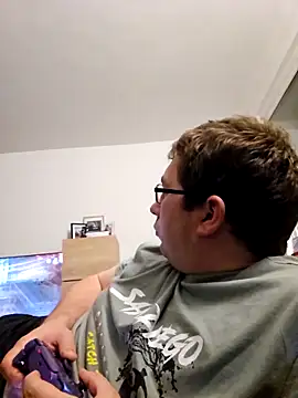 Snapshot of stivi2526 chatting on 09-29-25, 08:35 stivi2526 online show from 09-29-25, 08:35