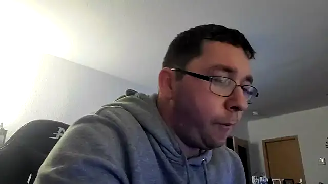 Snapshot of stivi2526 chatting on 10-23-25, 08:29 stivi2526 online show from 10-23-25, 08:29