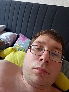 Snapshot of stivi2526 chatting on 03-10-26, 02:55 stivi2526 online show from 03-10-26, 02:55