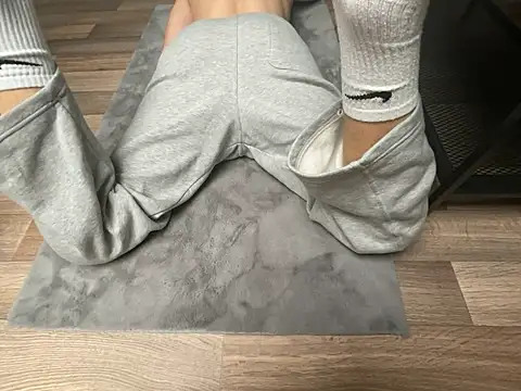 Snapshot of cuteboy19xxx chatting on 10-24-25, 03:08 cuteboy19xxx online show from 10-24-25, 03:08